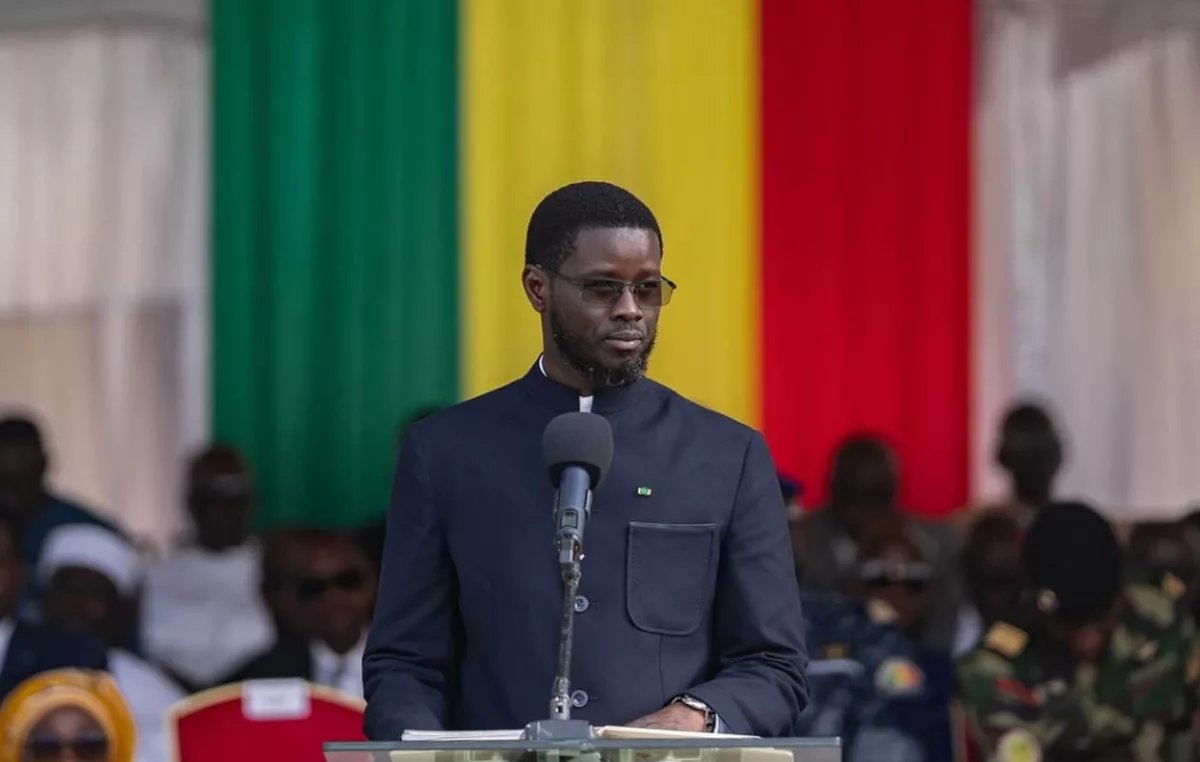 Diomaye Président : le groupe WhatsApp verrouillé, la grogne monte