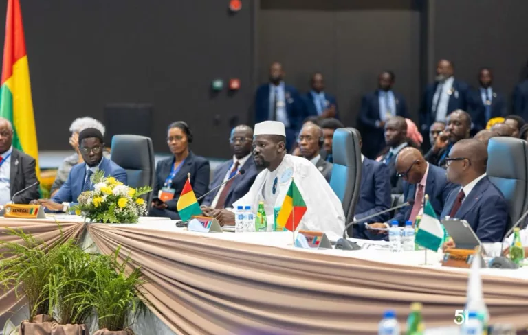 CEDEAO : la Guinée maintient le franc guinéen malgré le projet de l’ECO