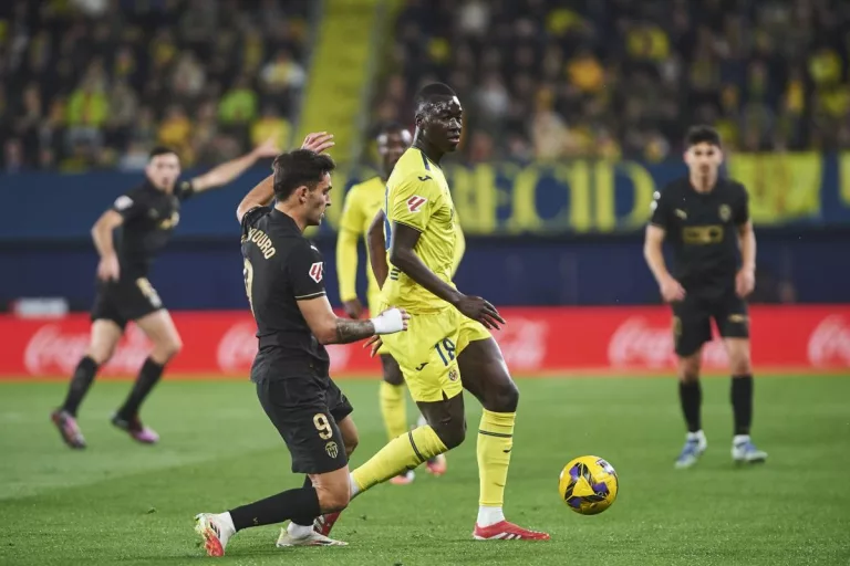 Villarreal : Al-Ahli passe à l’offensive pour Pape Guèye