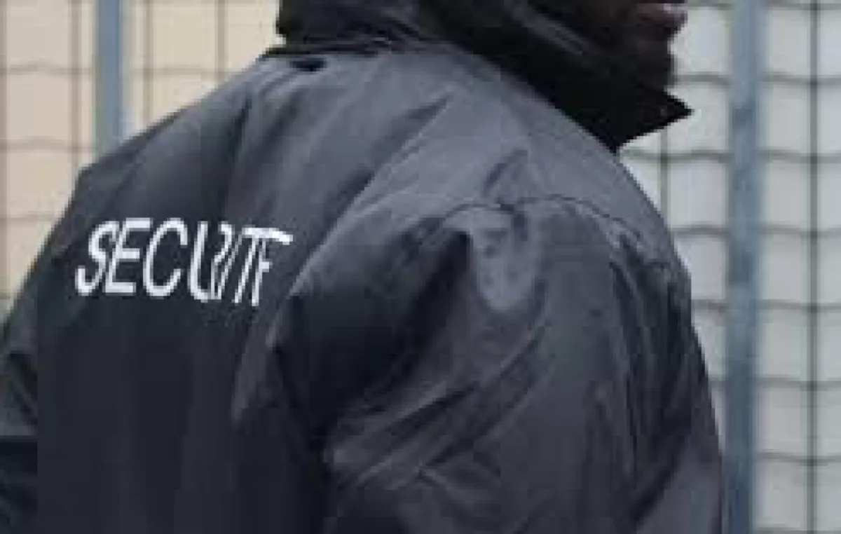 Saint-Louis : licencié par son patron espagnol, le vigile se venge en achetant quatre…