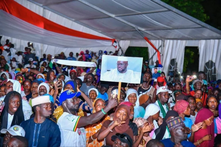 Tournée de 48h dans le Jolof : Ousmane Sonko et PASTEF inaugurent leur siège départemental