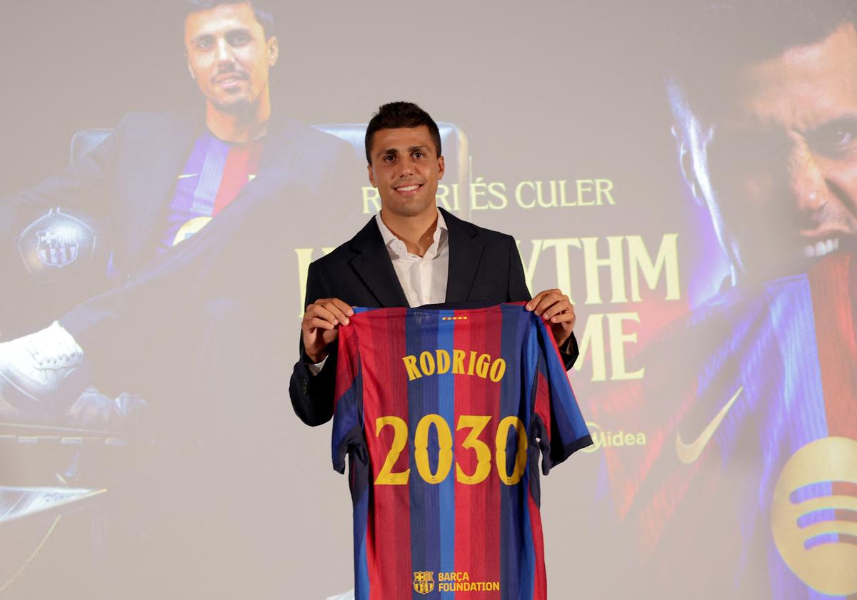 Foot: le FC Barcelone officialise l'arrivée du champion du monde espagnol Rodri