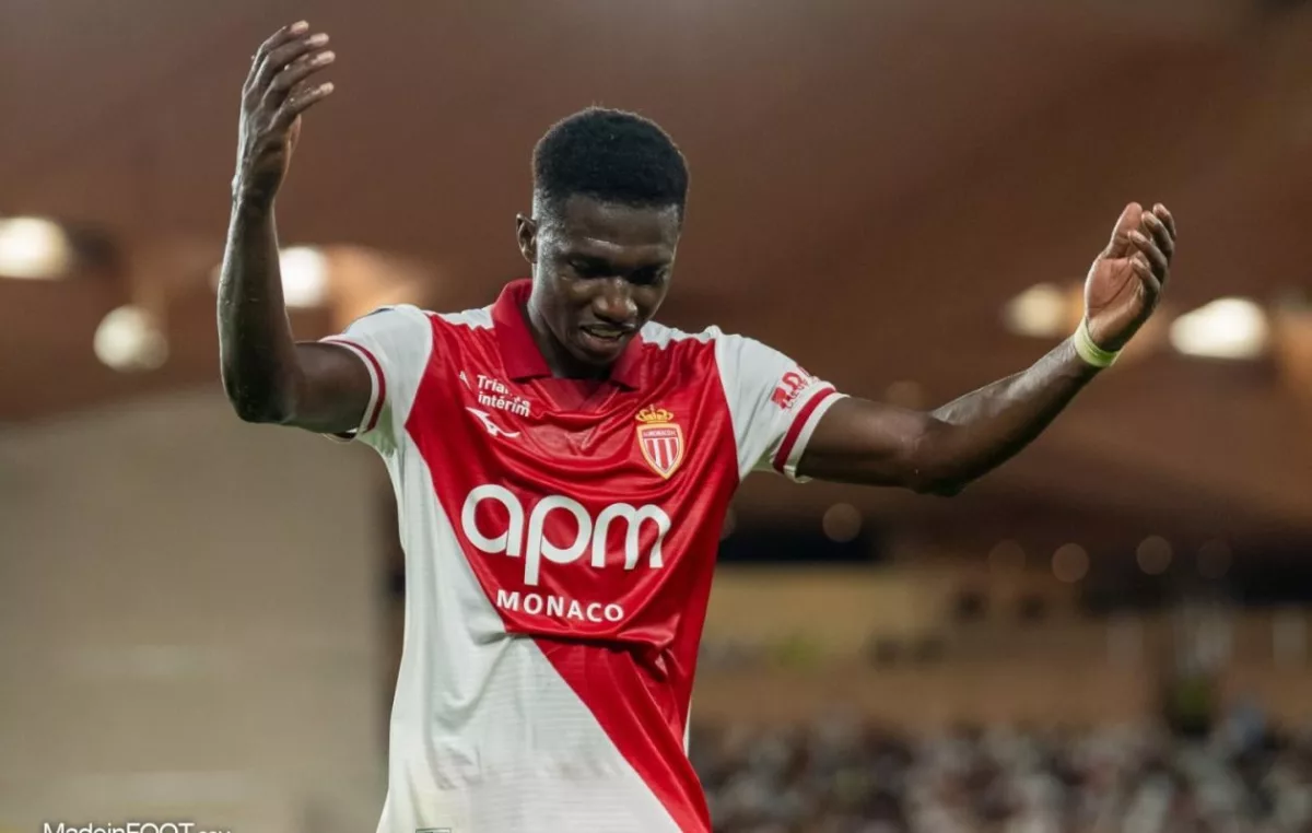 « Ce n'est pas la fin du monde » : Monaco retient Lamine Camara et l'aligne d'entrée au Parc des Princes