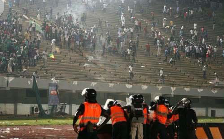 Kébémer : de violents affrontements éclatent au stade municipal, 7 personnes interpellées
