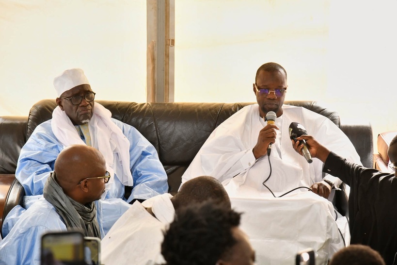 Décès de Sokna Momy Bousso : A Touba, Sonko présente ses condoléances à Serigne Fallou Sohibou Mbacké