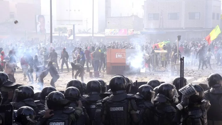 Répression des manifestations de 2021-2024 : la Section de recherches de Dakar ouvre la voie à des poursuites pour « crime contre l'humanité »