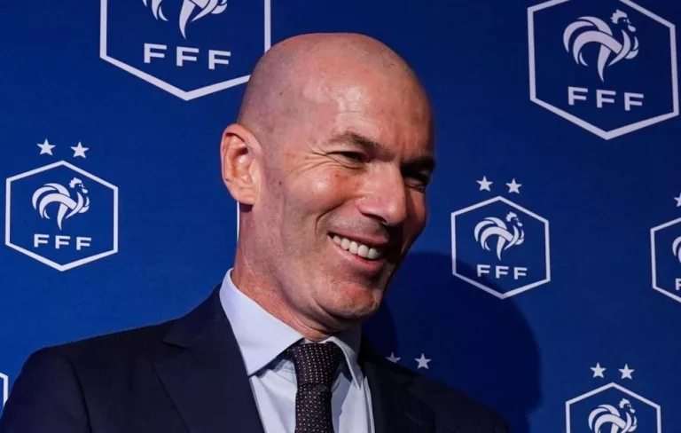 Équipe de France : Le salaire de Zidane dévoilé