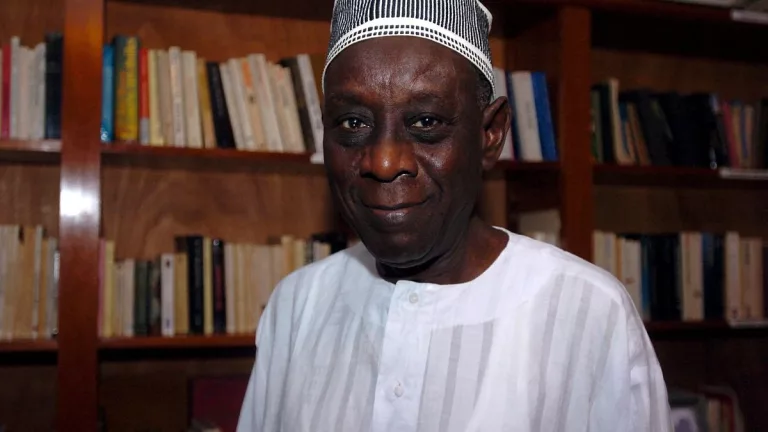 Sénégal : l’écrivain Cheikh Hamidou Kane est mort à 98 ans