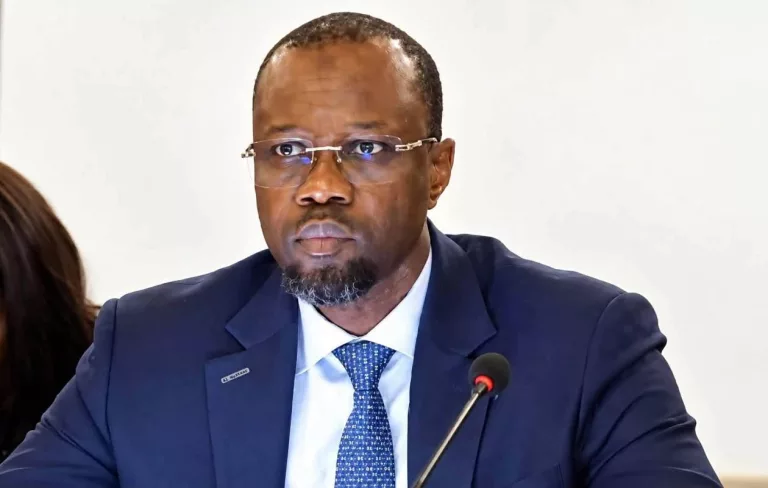 Les obligations en dollars du Sénégal chutent après la menace de blocage de Sonko