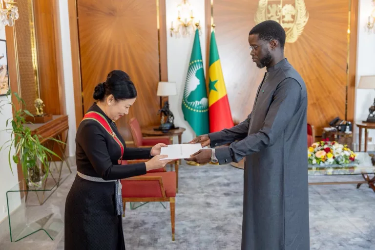 Thaïlande, Liban, Koweït, Italie, Corée, Nigéria… Diomaye Faye reçoit 6 nouveaux ambassadeurs à Dakar ! (photos)
