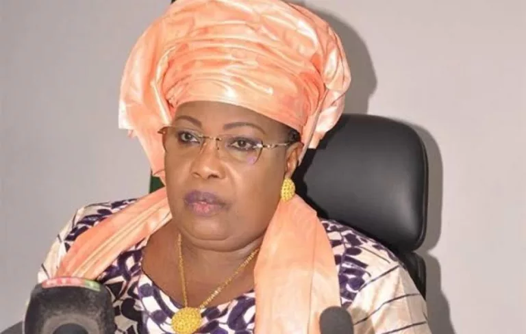 PS : sept ans d’intérim, Aminata Mbengue Ndiaye assignée en justice