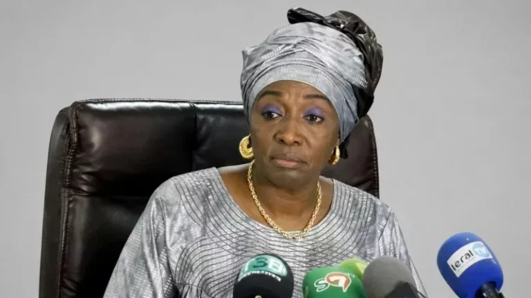 « Armées revanchardes » et Gestion des fonds spéciaux : Mimi Touré charge Ousmane Sonko et Pastef