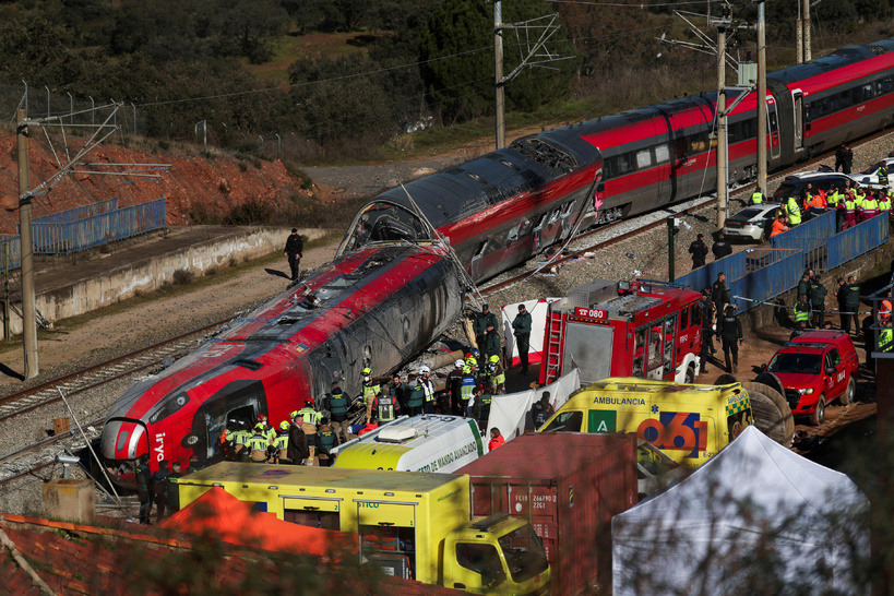 Espagne : au moins 50 morts ce mercredi après une collision entre deux trains