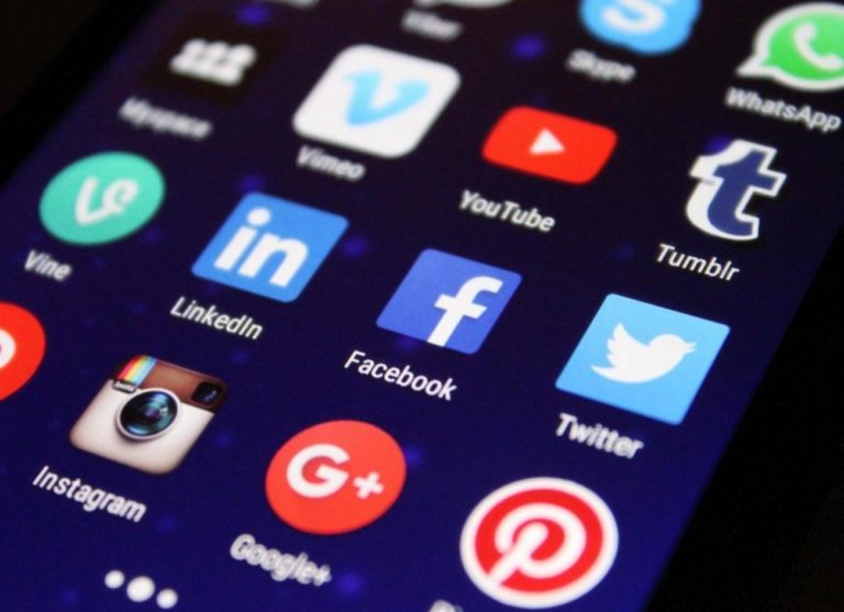 Libérez les réseaux sociaux
