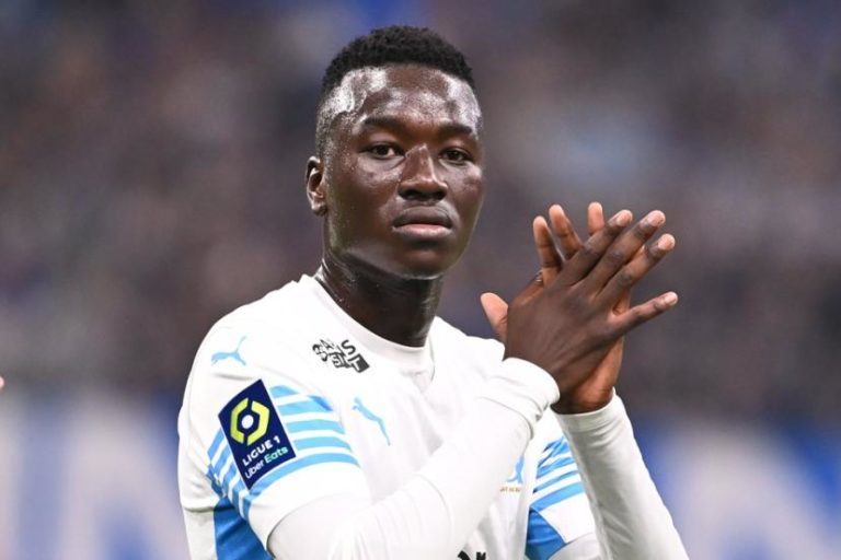 Sénégal : Une énorme décision tombe à l’OM pour Pape Gueye sanctionné par la FIFA !