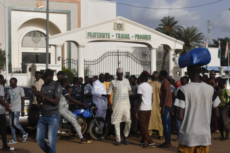 Depuis le coup d’Etat au Niger, la guerre sans fin des "fake news"