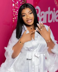 Venus, la fille de Youssou Ndour enterre sa vie de jeune fille