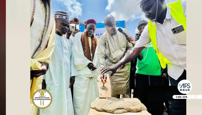 Aliou Sow pose la première pierre d’un centre culturel arabo-islamique à Fass Makhtar : Une innovation historique