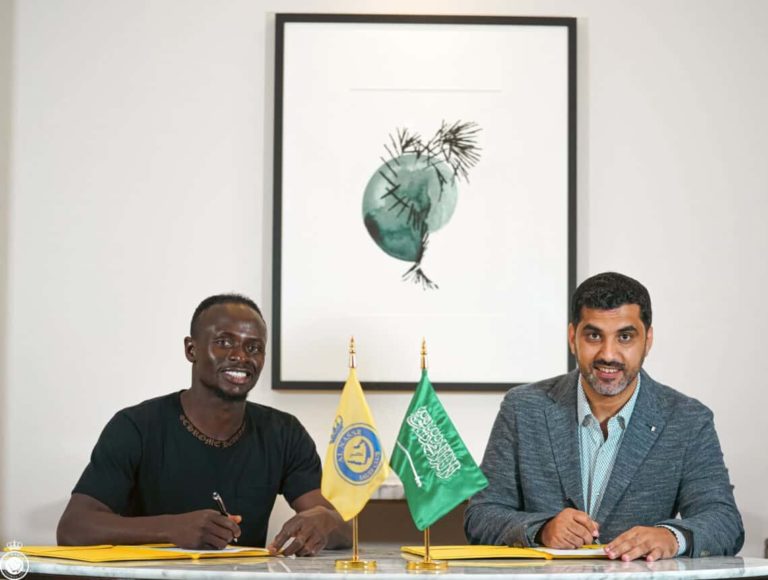 Sadio Mane Signe OFFICIELLEMENT à Al Nassr pour quatre ans