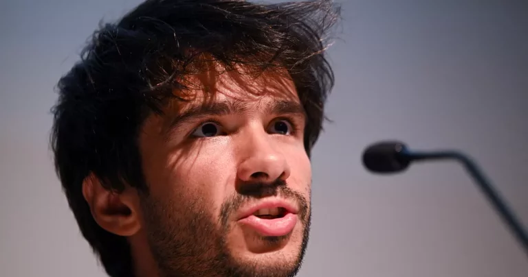 Juan Branco arrêté à Rosso (Mauritanie)