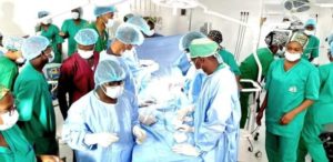 Des sœurs siamoises séparées avec succès à l'hôpital Albert Royer