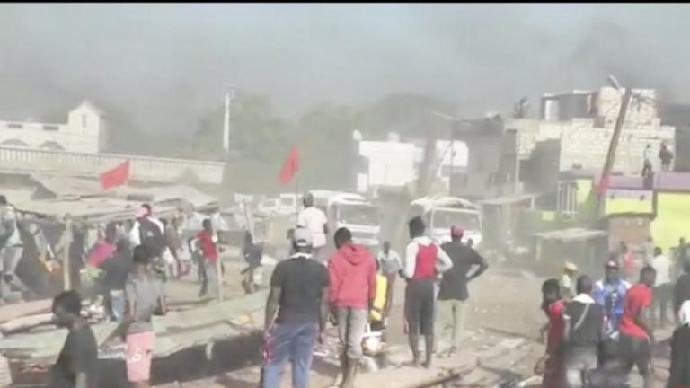 Fass Boye : en colère, les jeunes saccagent des édifices publics