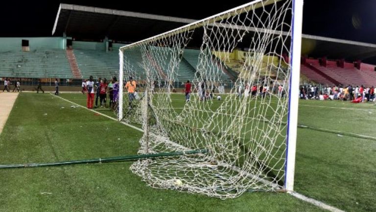 Mbour: une partie de la pelouse du stade Caroline Faye brûlée