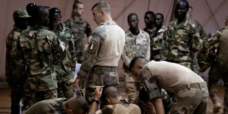 La France amorce le processus de retrait de ses forces engagées au Niger