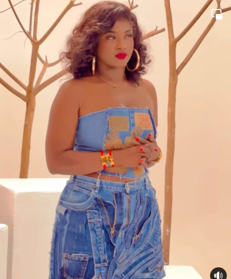« Lonkoti na »: Mia Guissé de nouveau en couple ?
