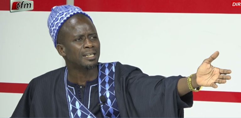 Entrée en politique : Fou Malade se projette