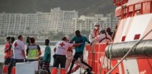 Émigration clandestine : Quatre pirogues parties du Sénégal avec 588 passagers arrivent en Espagne…