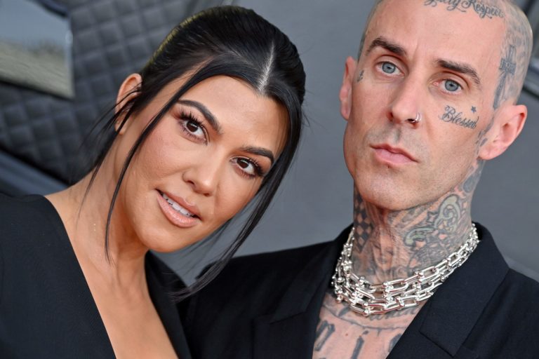 Enceinte à 44 ans, Kourtney Kardashian raconte son hospitalisation d’urgence