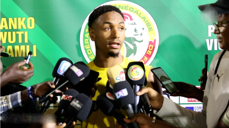 (Vidéo) EN – Premier galop, huis clos, concurrence, Abdou Diallo : « Peut-être dépanner mais je suis en central… »