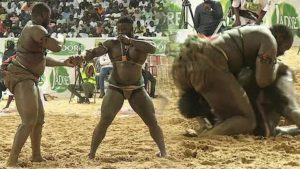Victoire de Tapha Tine sur Eumeu Sène : Revivez l’intégralité du combat (vidéo)