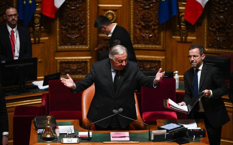France : "Ferme ta gueule", lance le Président du Sénat à Mélenchon