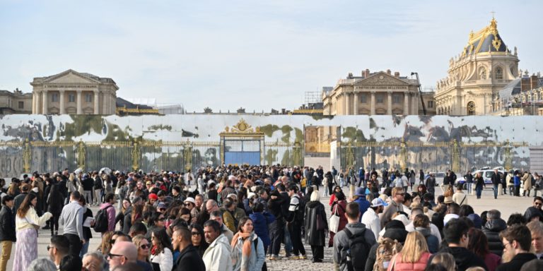 Le château de Versailles évacué après une alerte à la bombe