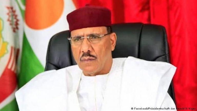 Coup d’État: Le Nigeria appelle le Niger à libérer le président déchu