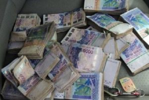 Saly : Un Français arrêté avec une valise de faux billets