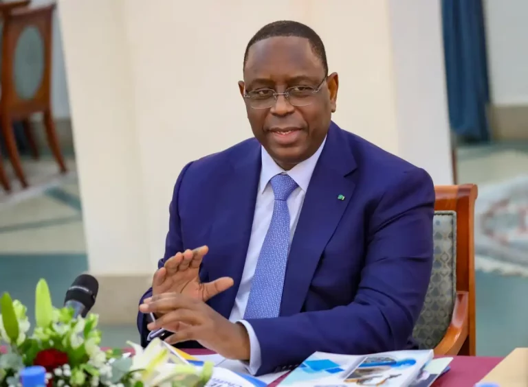 Cadeau d’Adieu : Le Président Macky Sall accorde des avantages aux maires et à leurs adjoints