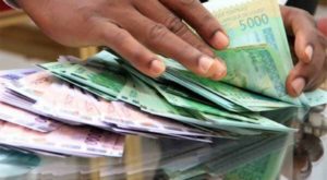 Un enseignant se fait gruger par une commerçante en voulant devenir riche