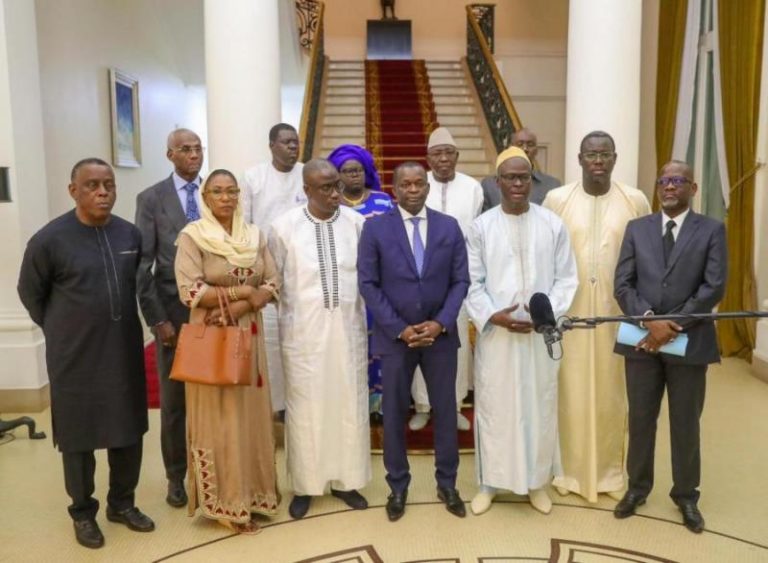 Macky Sall invite les candidats recalés à se conformer aux décisions du Conseil constitutionnel