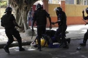 Saint-Louis, : Un médecin «torturé» par la police
