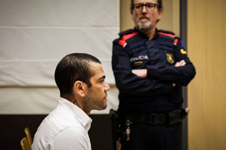 Dani Alves condamné à 4 ans et 6 mois de prison pour viol
