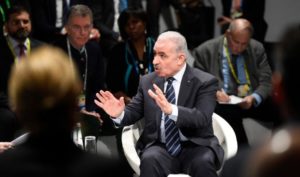 Le gouvernement palestinien remet sa démission au président Abbas