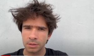 Dialogue national : Me Juan Branco en désaccord avec Wade et Diouf