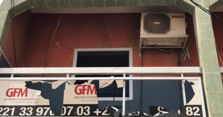 Mbacké: La Station de la Rfm attaquée, les images des dégâts