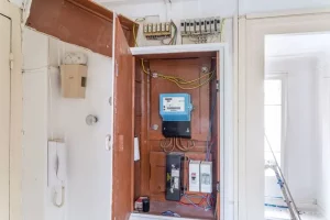 Branchements clandestins : l’électricien condamné