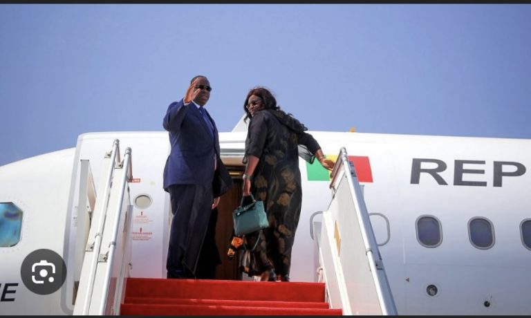 Départ de Macky Sall du palais : « Il a tout déménagé », même la photo de Marième Faye Sall a été…
