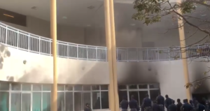 Urgent : Le bureau des archives du Palais de Justice de Dakar prend feu