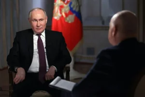 Poutine vante ses armes nucléaires "plus avancées" que celles des Etats-Unis